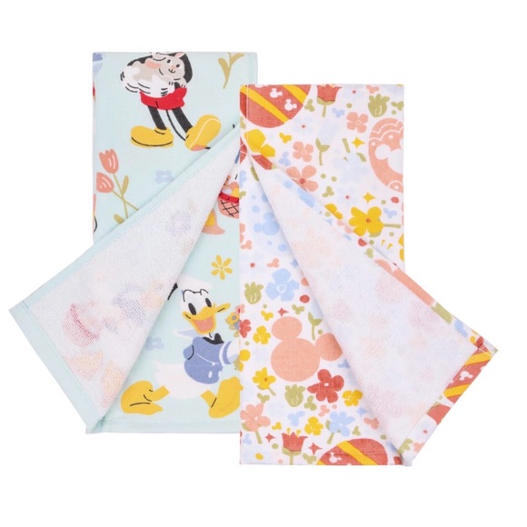 Mickey & Friends NWT 2-Pack Towel Set - Picture 2 of 5